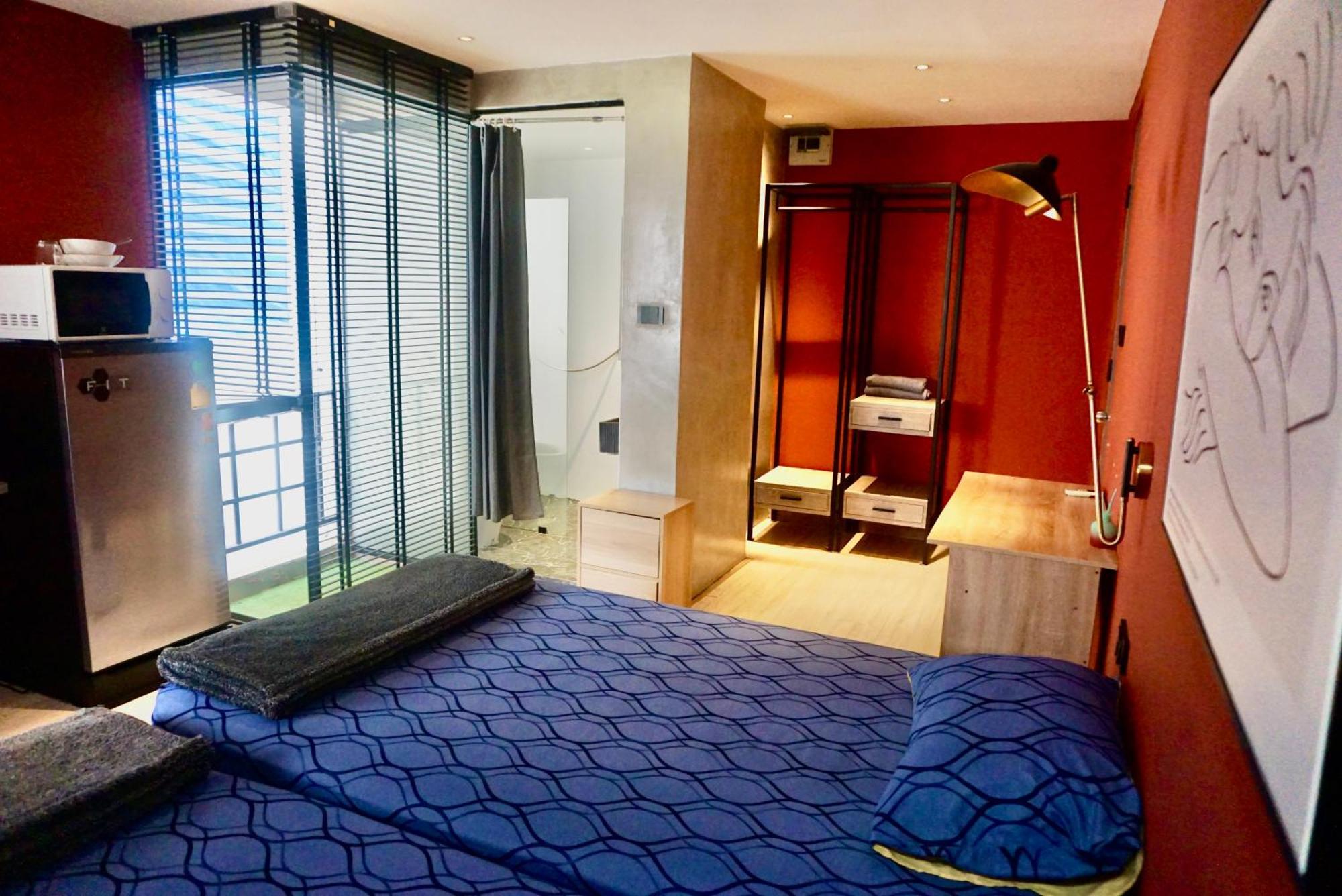 Silom Soi 3 Hash Apartment Hip And Funky With Rooftop View Bangkok Exterior foto